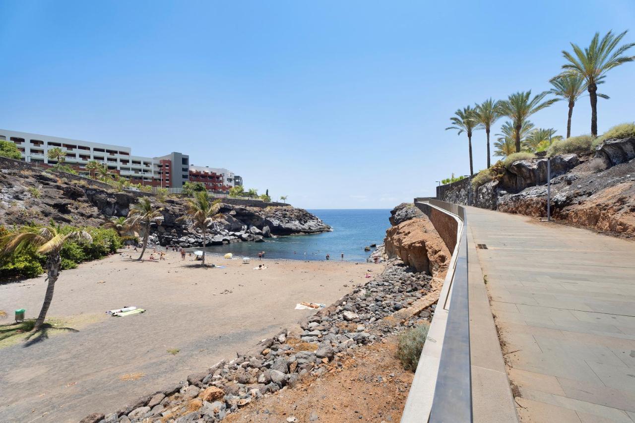 El Duque Castle, Costa Adeje, Tenerife, Spain Stock Photo - Alamy